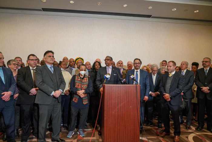 Union and real estate honchos announce a tentative contract deal averting a doorman strike at the Sheraton Times Square