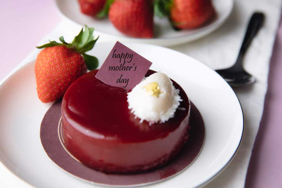 Mother's Day Cake