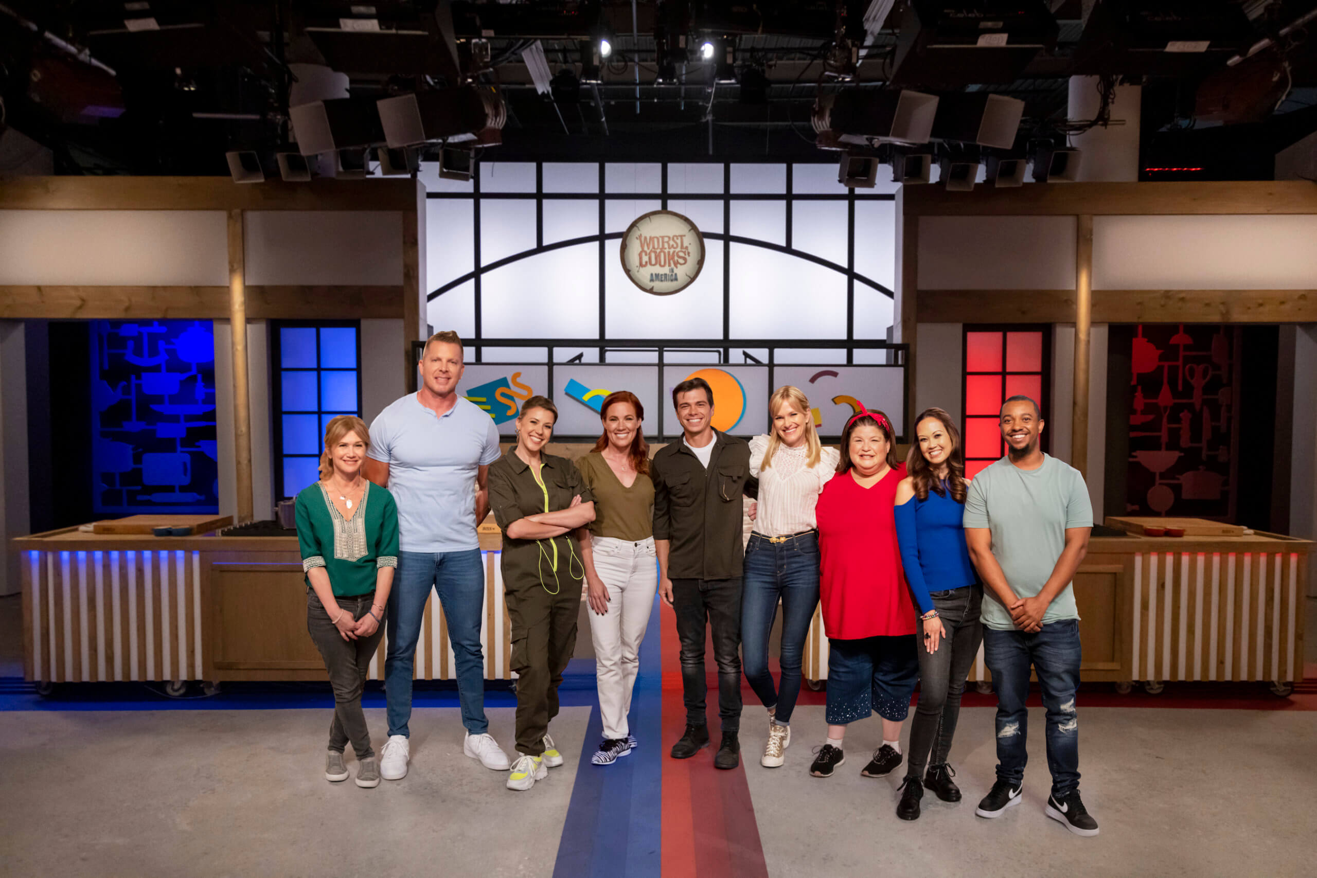 ‘Worst Cooks in America’ gets boost of 90’s nostalgia in new season premiering this weekend
