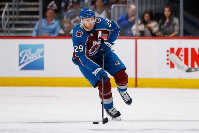 mackinnon042222-1200×801-1