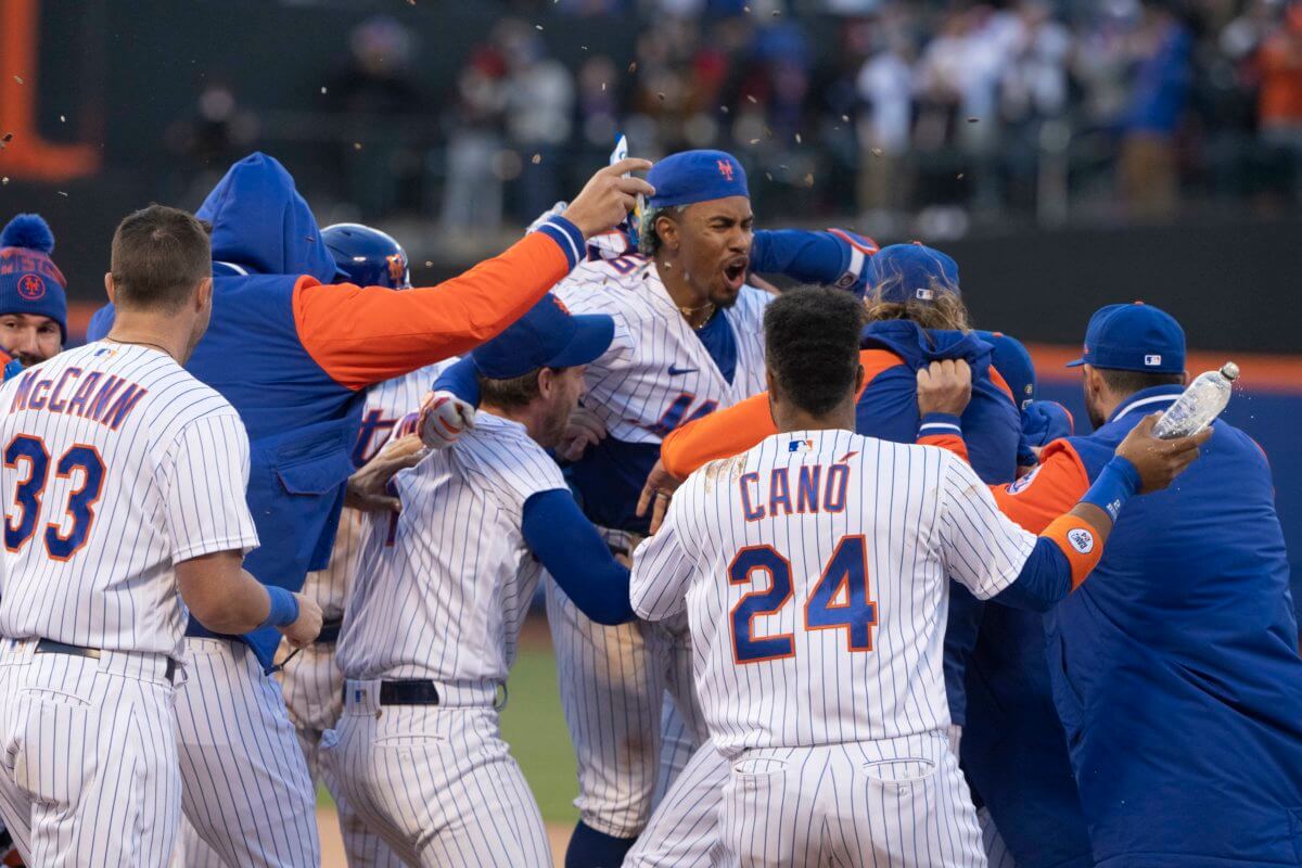 Mets shortstop Francisco Lindor reacts to hitting the game winning RBI single against in the tenth inning at Citi Field.