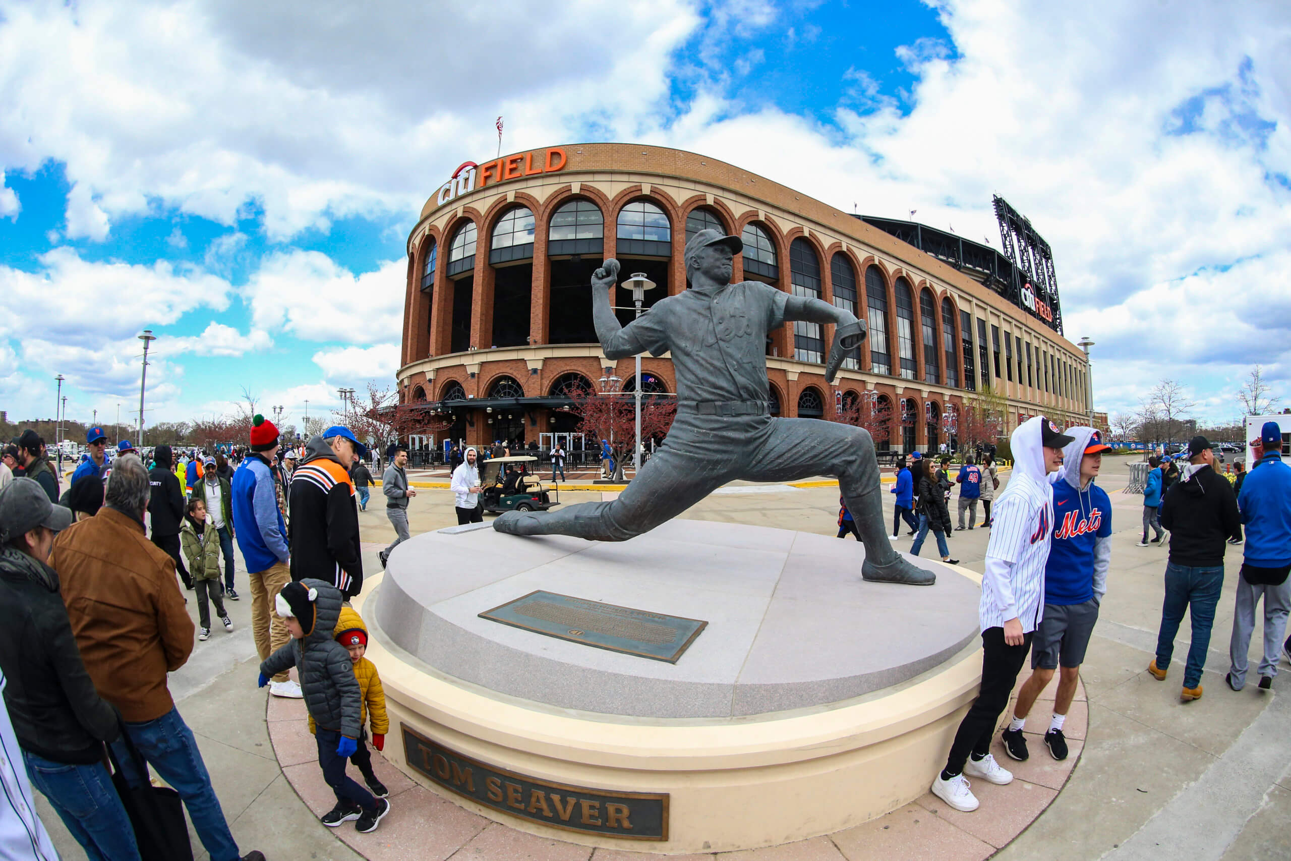 Craig Carton get digs in at New York Mets for Tom Seaver statue