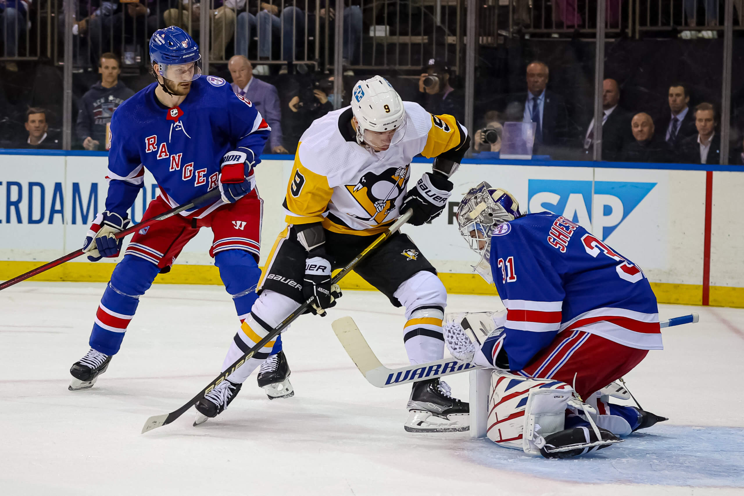 Malkin's tip lifts Penguins past Rangers in 3OTs in Game 1