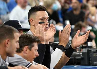 Joey Gallo and the Yankees bench during their loss to the Toronto Blue Jays.