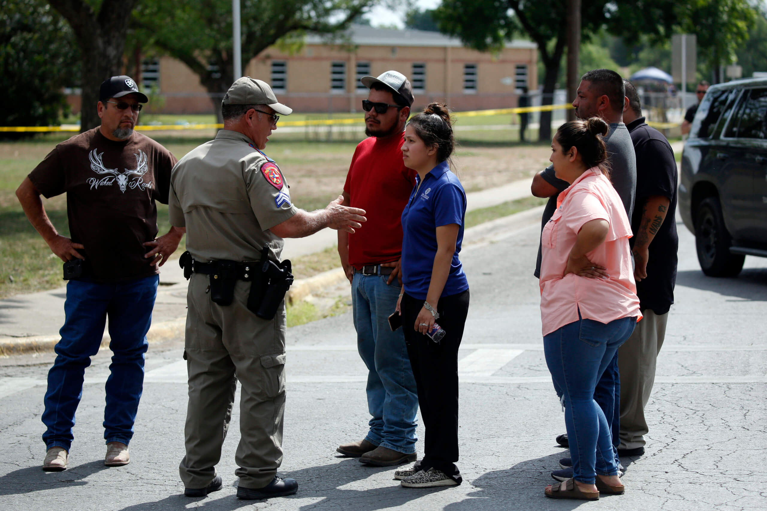 Texas school shooting | Texas gunman warned online he was going to shoot up school 3