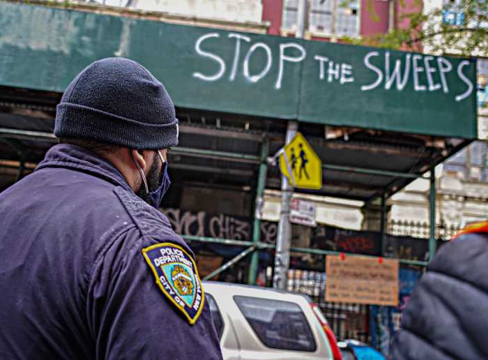Same shift, different days: Advocates accuse city of homeless encampment sweep bias for redeploying NYPD officers and DHS agents over and over again 3 Homeless encampment sweeps in New York