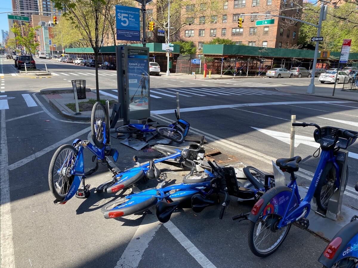 destroyed citi bike dock harlem