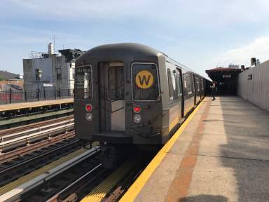 MTA W train