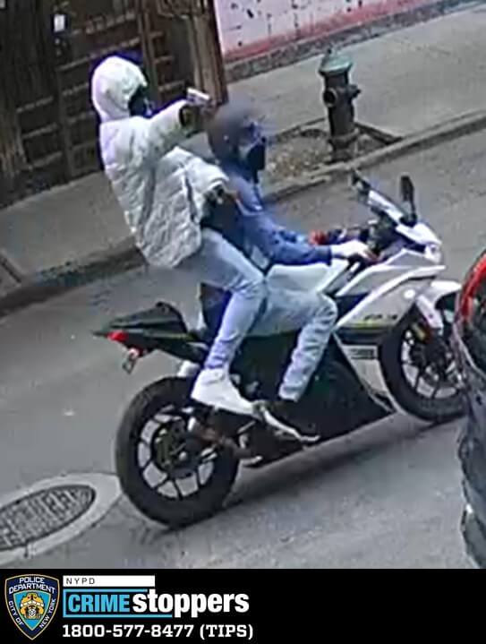 VIDEO: Drive-by Bronx shooters open fire, injuring man and sending crowd scurrying for cover 2