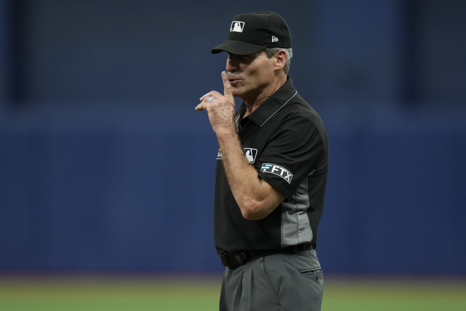 Angel Hernandez submits 2nd filing claiming MLB discriminated against