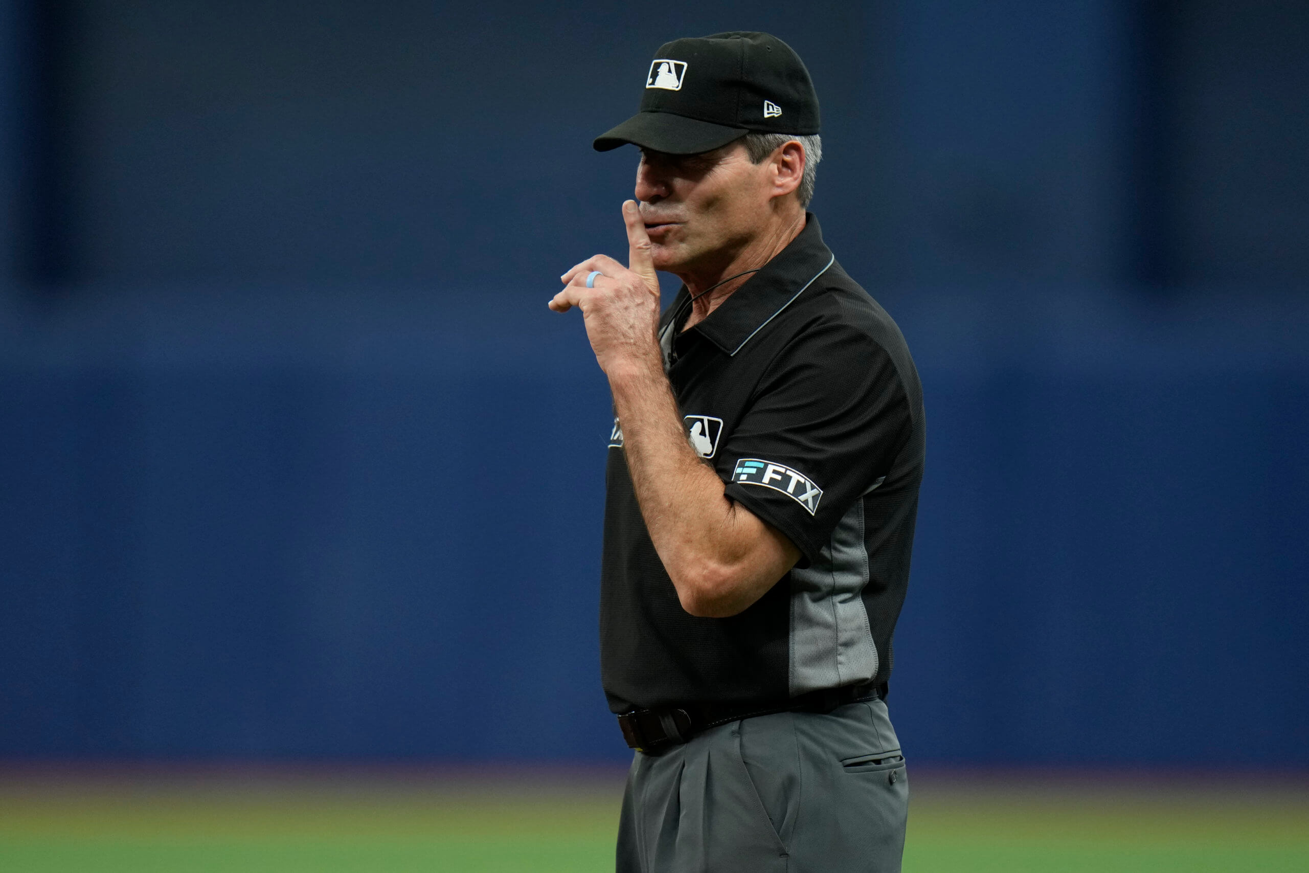 Angel Hernandez submits 2nd filing claiming MLB discriminated against  minority umpires