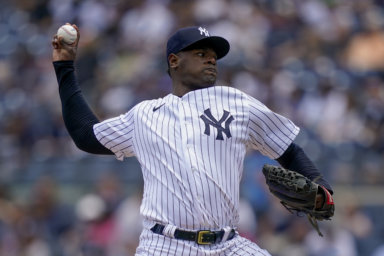 Yankees starting pitcher Luis Severino throws a pitch.