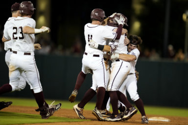 Texas A&M advances to the 2022 College World Series