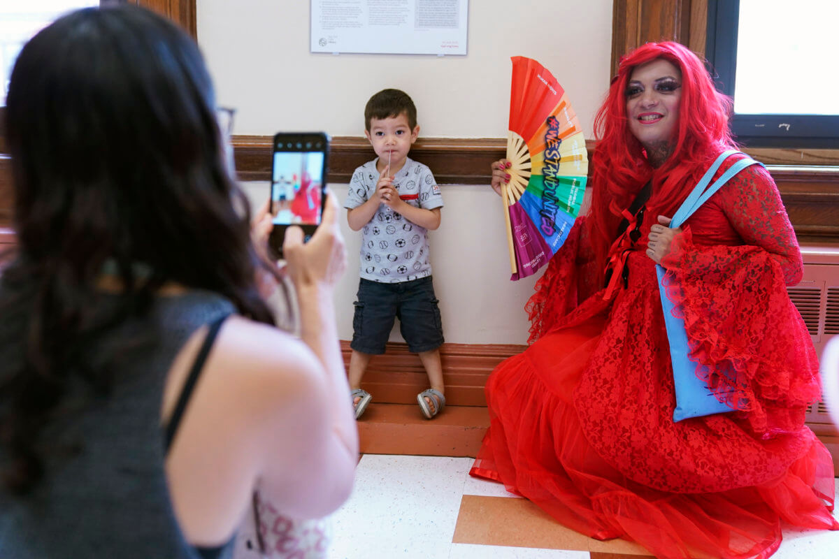 Drag queen story hour hosts, under attack, dig in their heels 4