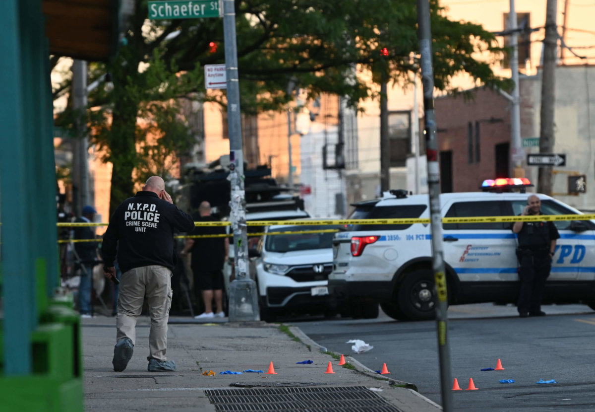 Queens shooting at recording studio leaves man dead