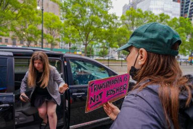 Chelsea Piers protest of Ron DeSantis appearance