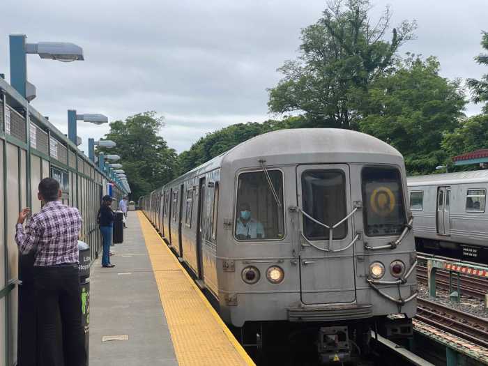 Brooklyn Q train death