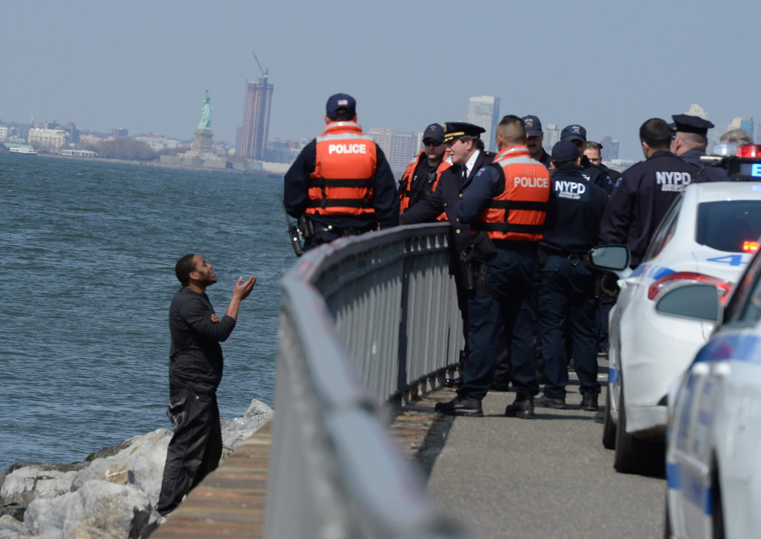 'Chuck was humanity': Brooklyn pays its respects to retired NYPD Chief Charles Scholl, man of the community 10 Chief Scholl talks a man out of taking his own life in 2016 at the Bay Ridge Promenade