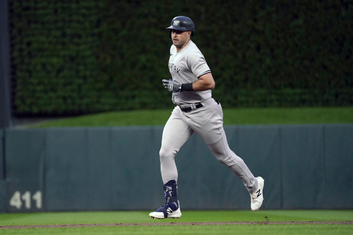 Joey Gallo returns to New York 'more relaxed' amid resurgence with Dodgers 2 Yankees' Joey Gallo runs the bases.