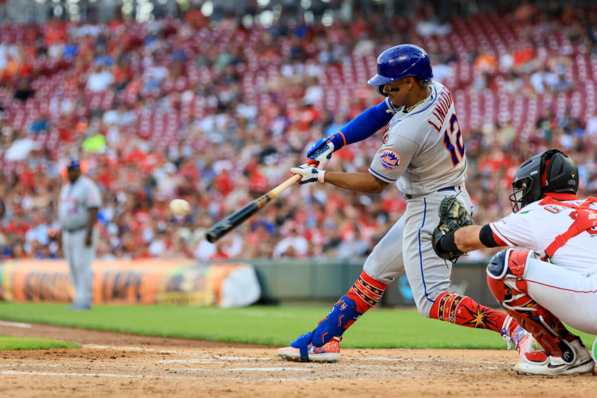 Mets acquire 4-time All-Star SS Francisco Lindor from Indians in