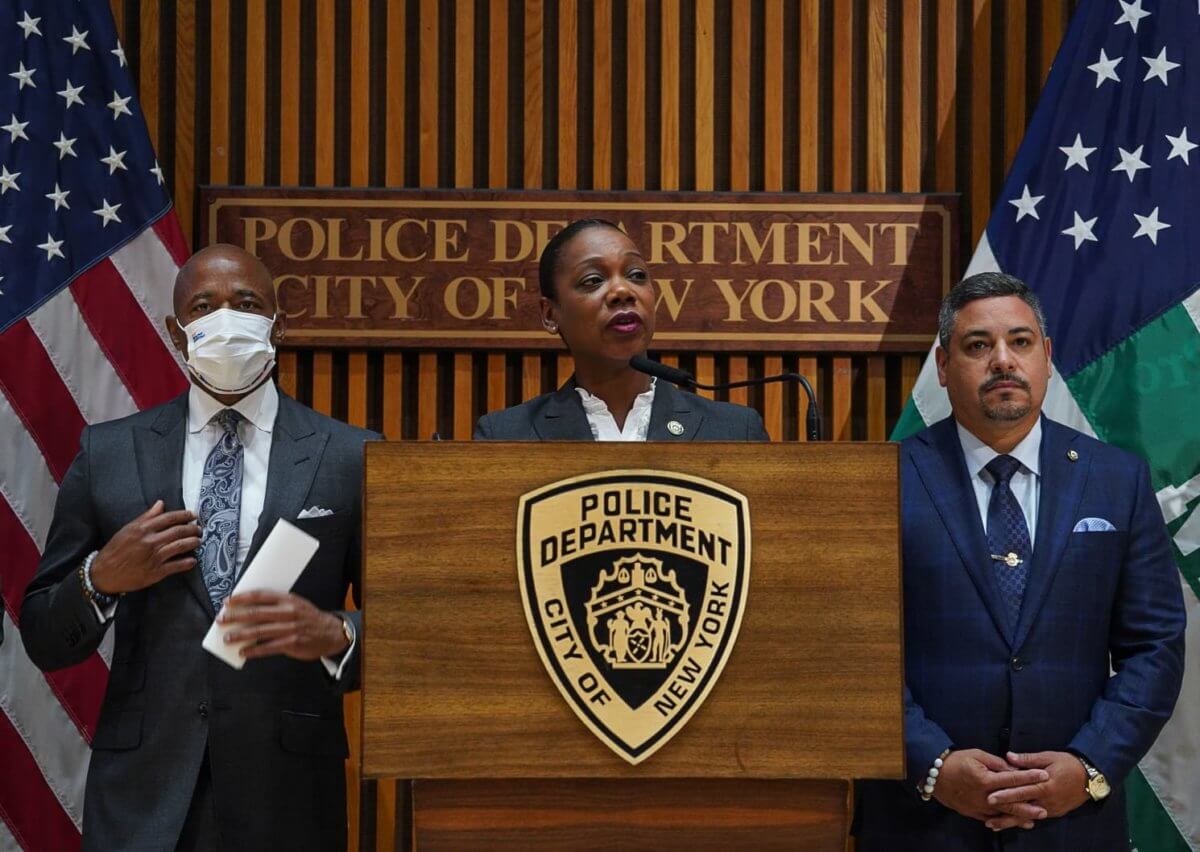 Serial stabbing suspect who targeted sleeping homeless men in Manhattan cuffed 5