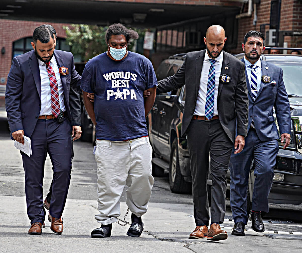 Serial stabbing suspect who targeted sleeping homeless men in Manhattan cuffed 6