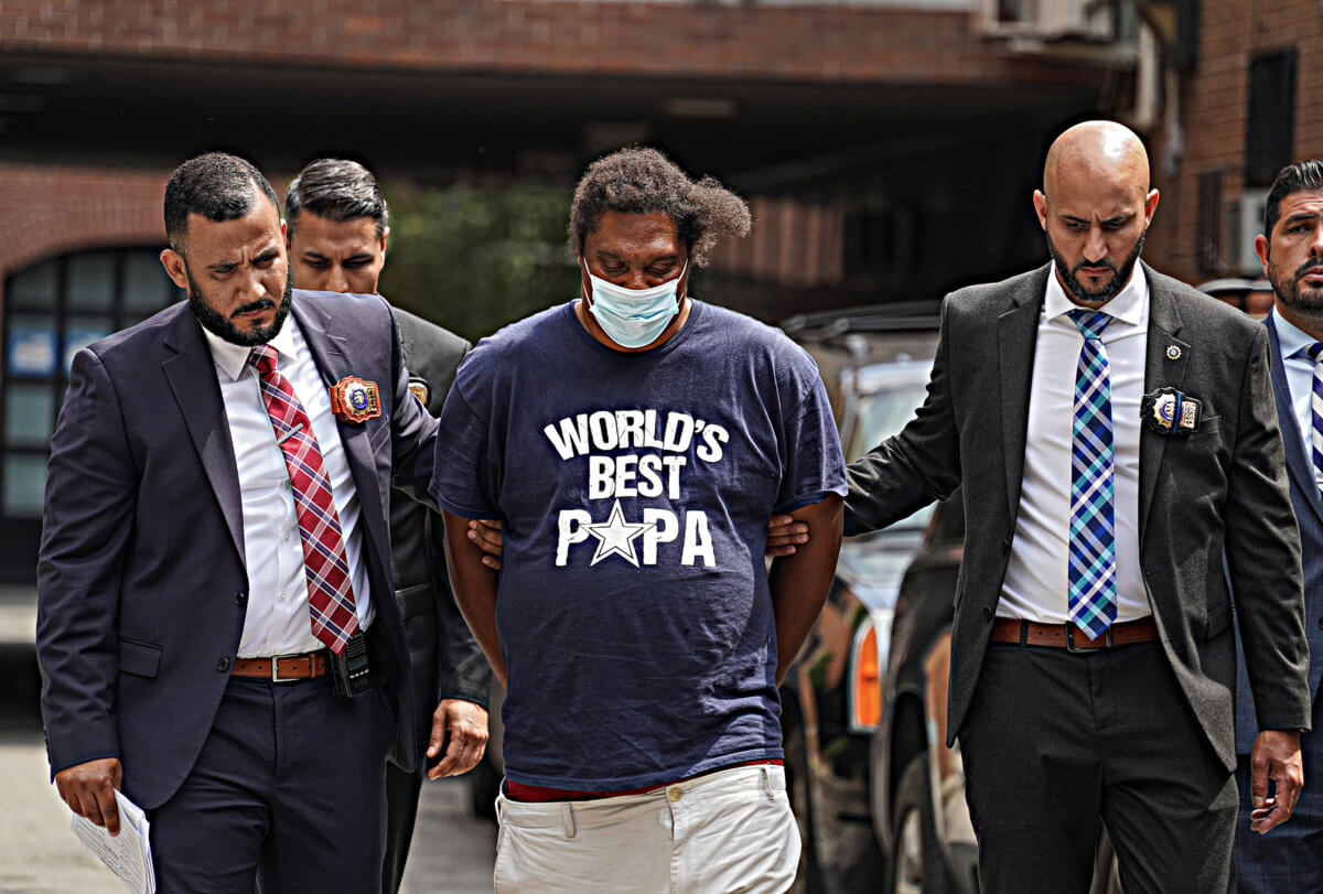 Serial stabbing suspect who targeted sleeping homeless men in Manhattan cuffed 7