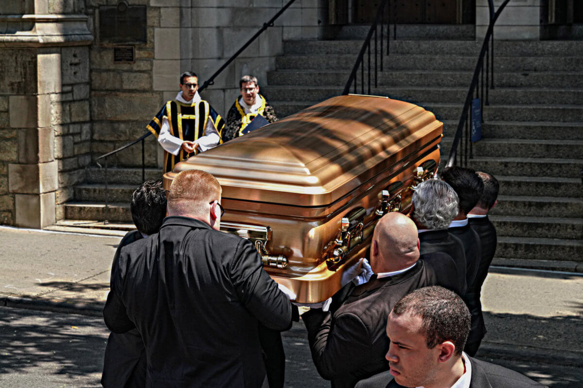 Ivana Trump mourned at Upper East Side funeral