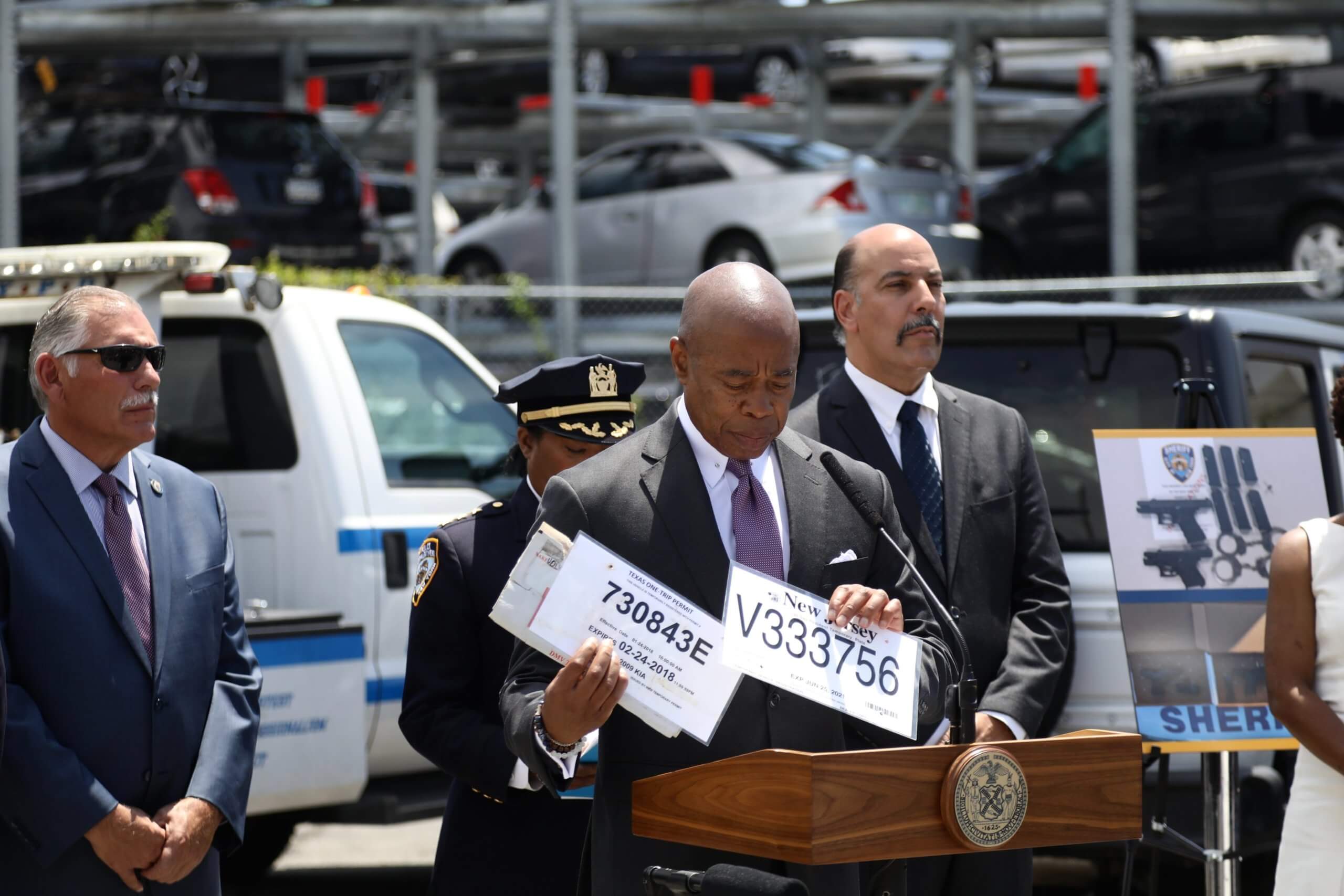 NYC cracks down on license plate covers used to evade tolls, cops