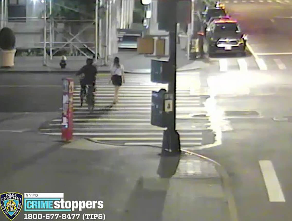 Bike-riding pervert who sexually assaulted two women in Manhattan