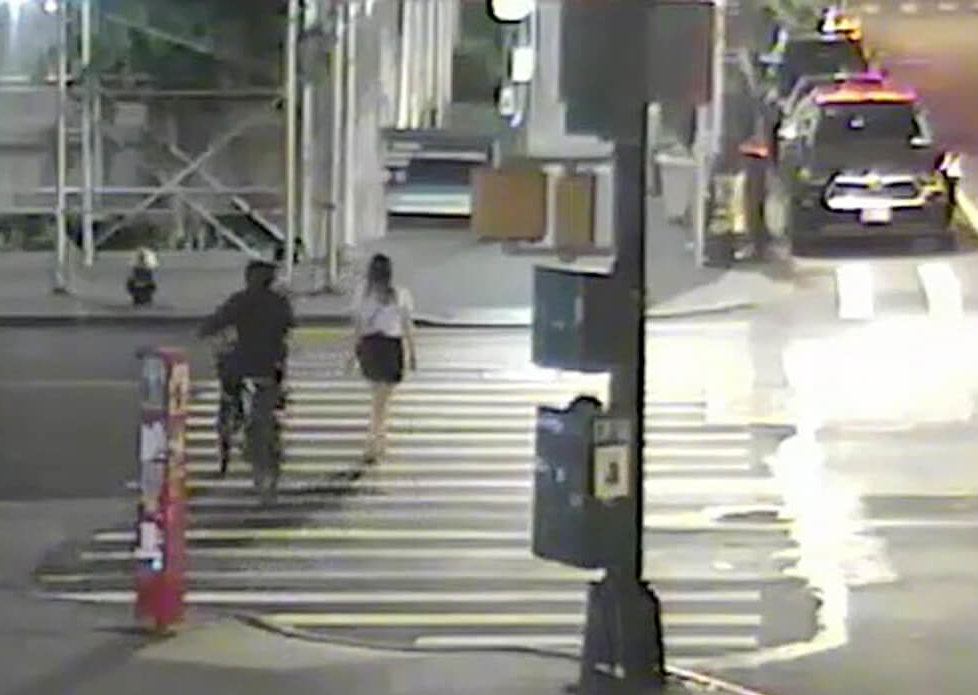 Bike-riding pervert who sexually assaulted two women in Manhattan