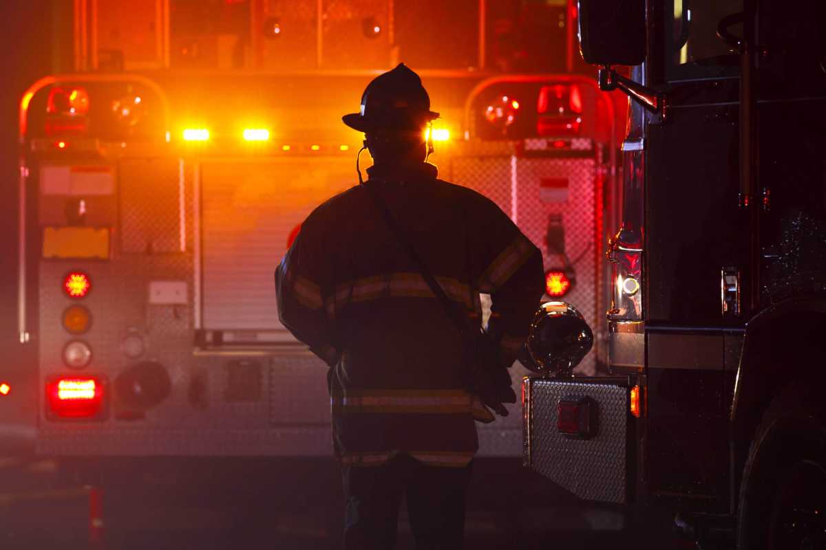 Queens firefighter dies in 'tragic accident