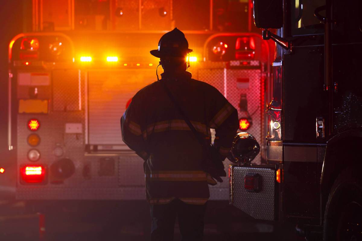 Queens firefighter dies in 'tragic accident