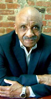 Leon Eastmond Headshot