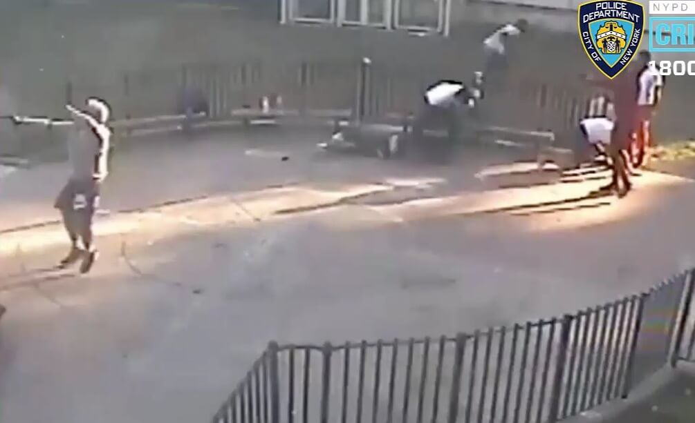 Video shows Queens gunmen executing man