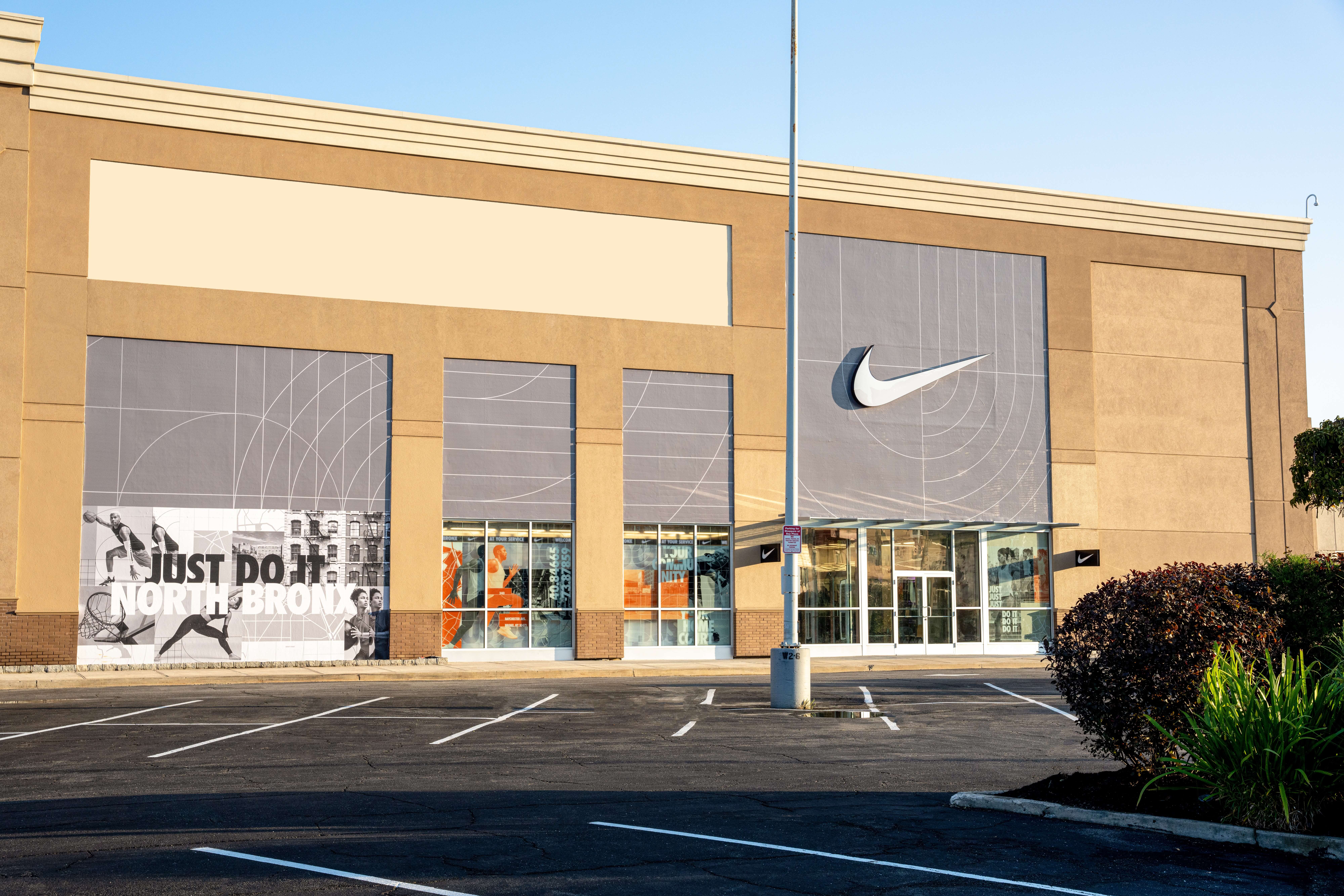 Nike opens first Bronx location to public |