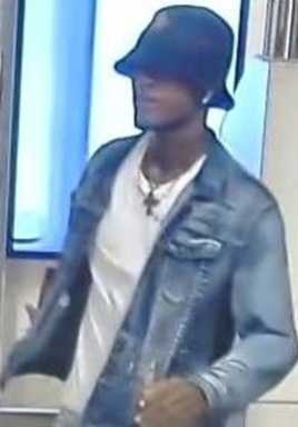 2602-22-Robbery-110-Pct-9-12-22-1-e1663703903713