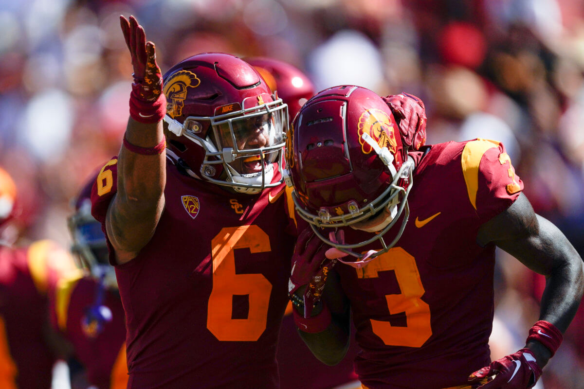 Is USC a college football best bet on Saturday?