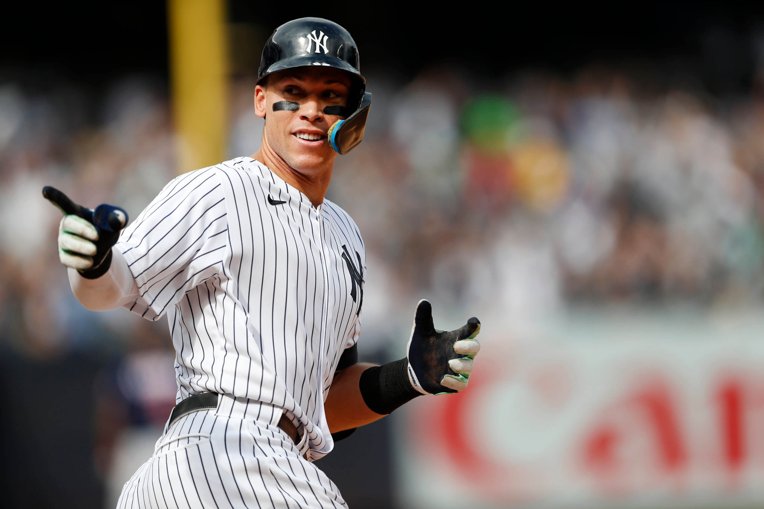 Aaron Judge homers as Yankees eke out heart-poun yankees mlb