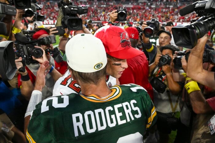 NFL ends Pro Bowl; skills competitions, flag game instead 2 NFL wants stars like Tom Brady and Aaron Rodgers to compete at the new Pro Bowl