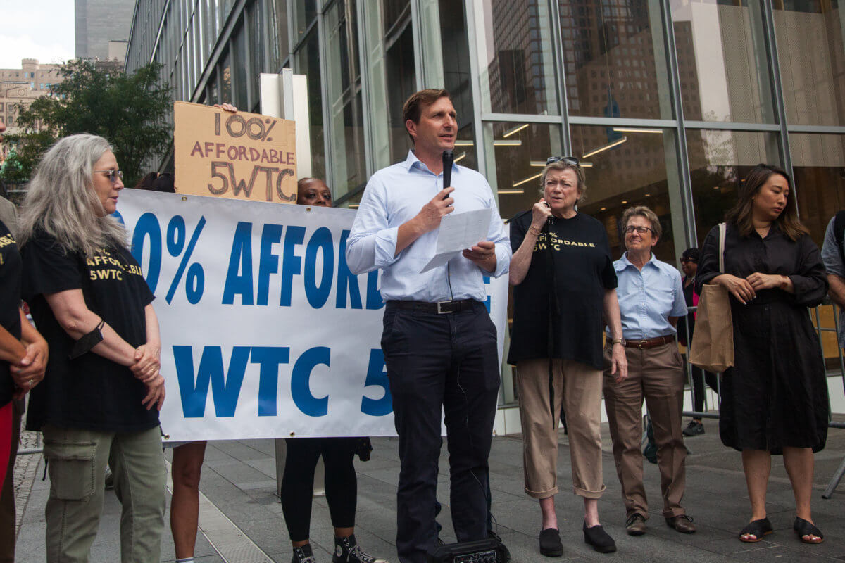 Lower Manhattan group rallies for more affordable housing