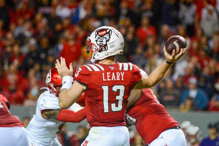 College Football: N.C. State vs East Carolina Week 1 preview, how to watch, more 2 NC State QB Devin Leary college football