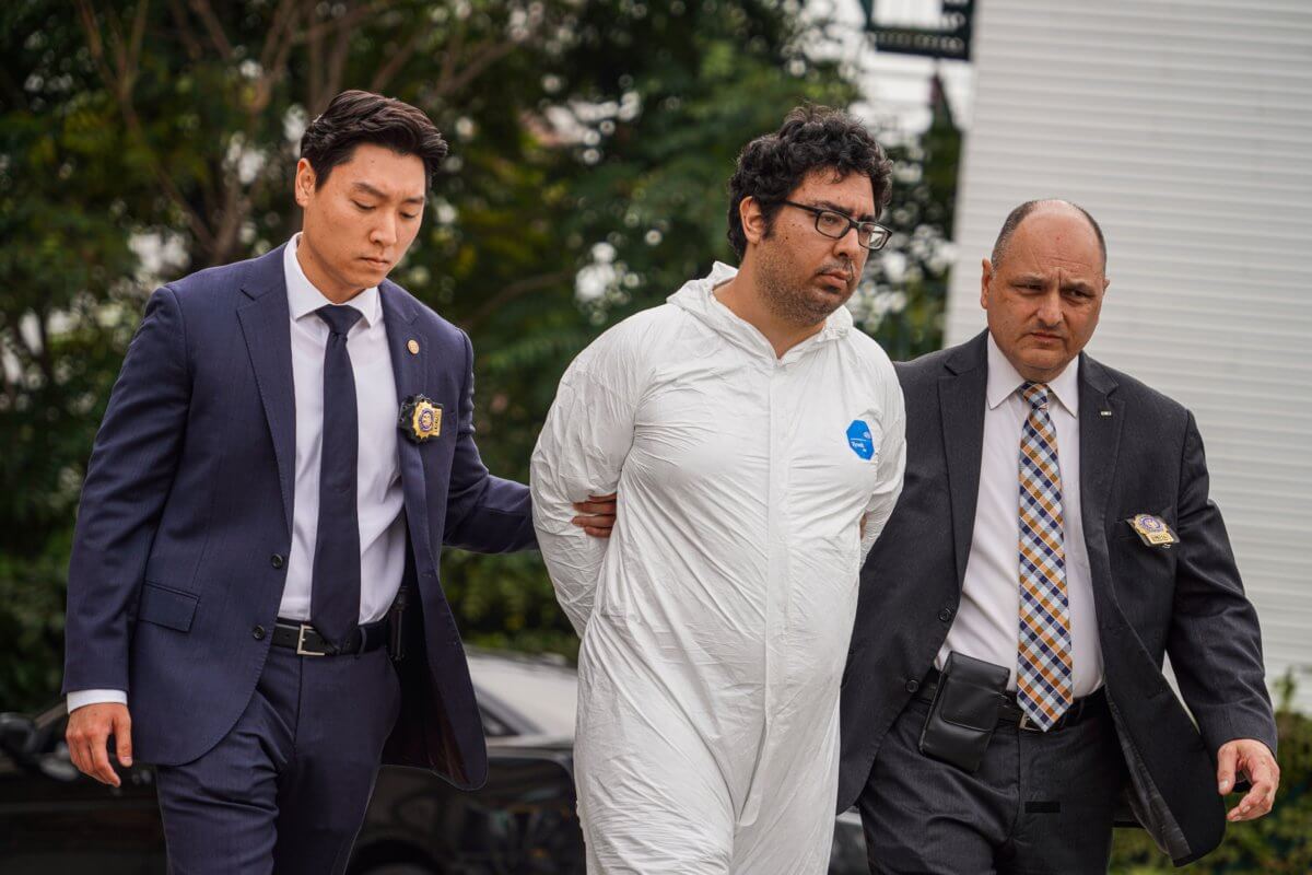 Queens man indicted for murder of EMS lieutenant