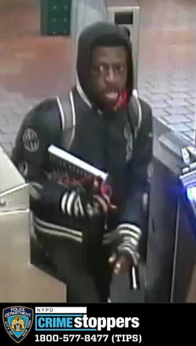 Deranged suspect who stabbed man in Harlem