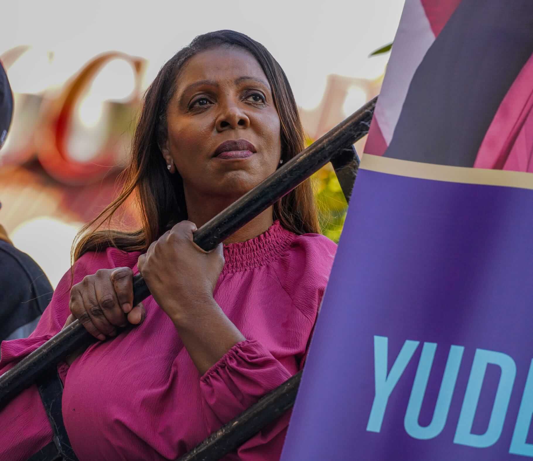 ‘Bullets know no borders': Peace march from Washington Heights to Bronx sounds call to stop gun violence together 8