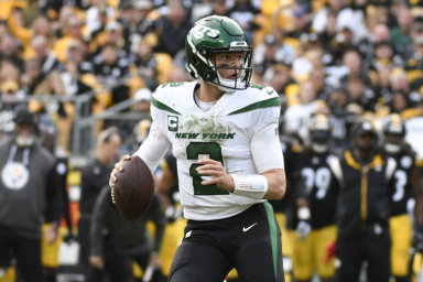 New York Jets quarterback Zach Wilson looks to pass against the Pittsburgh Steelers during the second half.