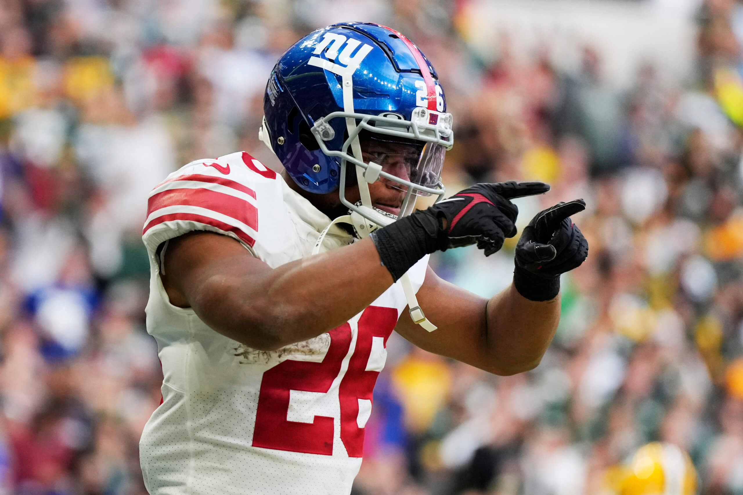 Giants hang on by a thread, improve to 6-1 with another comeback win over  Jaguars