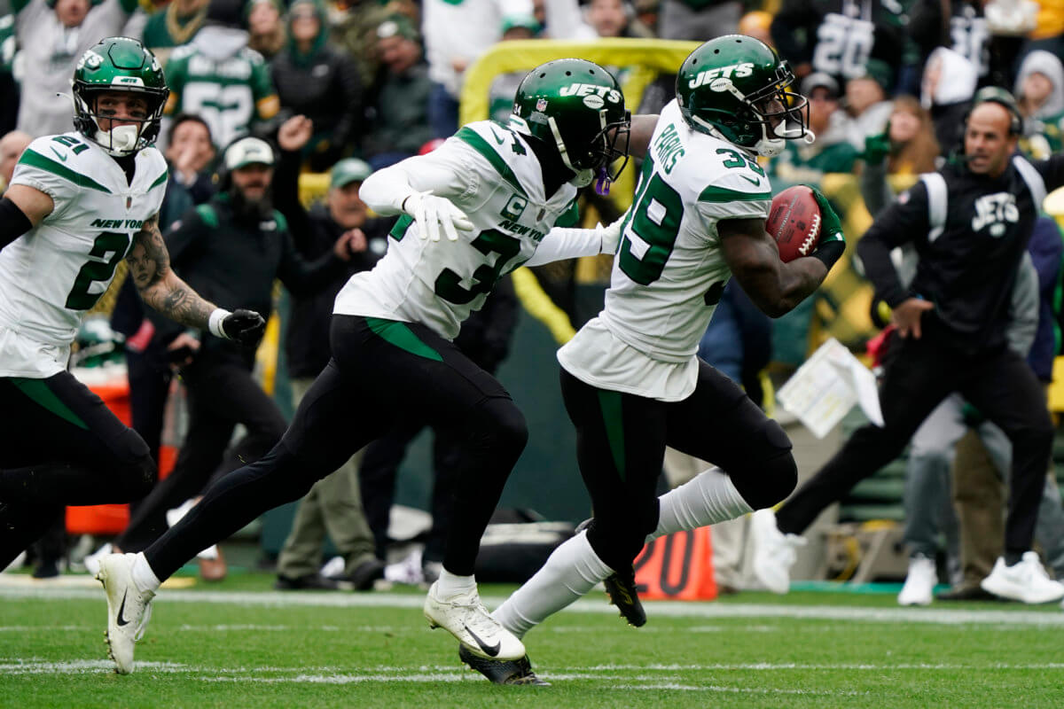 Jets top trade deadline targets Offensive line, linebacker and running