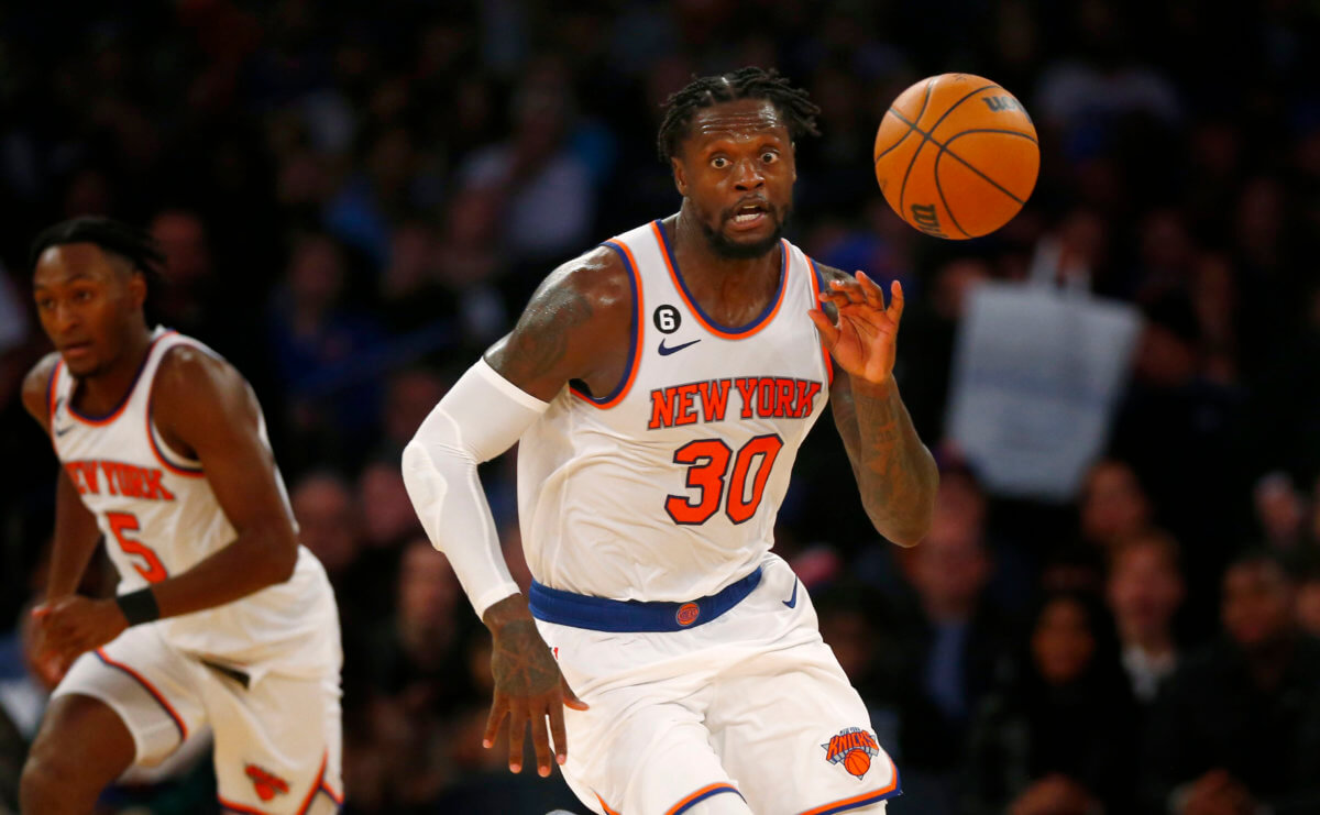 Knicks forward Julius Randle dribbles up court against the Magic on Monday night.