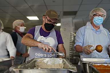 Inside the God's Love We Deliver kitchen